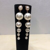 Ohrringe mit 6 Perlen
