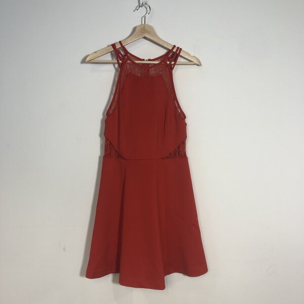 Kleid Guess rot Gr. M